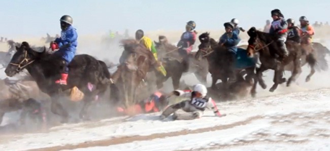 Баяр наадмын хуульд өвлийн уралдааныг сэргээхээр тусгажээ