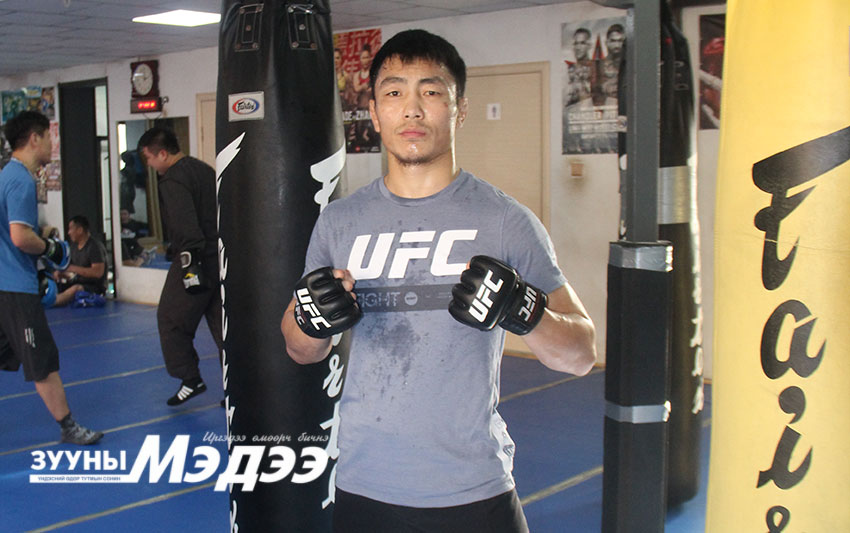 Холимог тулааны оргил “UFC”-д гарсан анхны монгол тулаанч