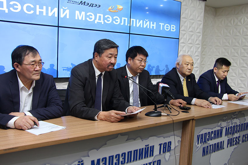 Ингэний сүүгээр хорт хавдрыг эмчлэх бэлдмэл үйлдвэрлэжээ