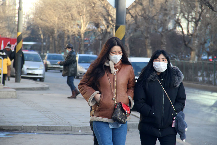Таван эмийн сангийн нэг нь л амны хаалт худалдаалж байна