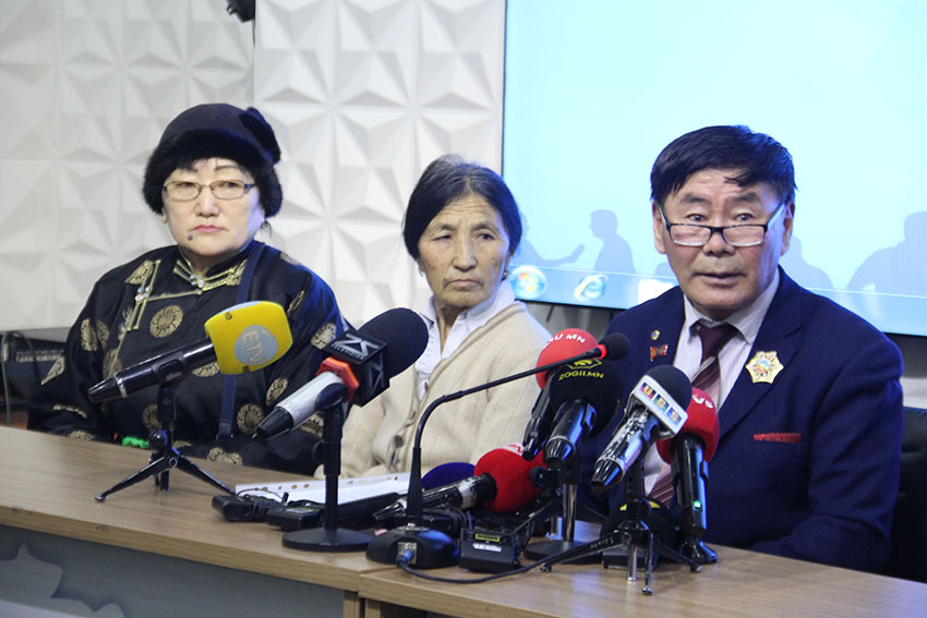 Ц.Эрдэнэбаатар: Зээл аваагүй ахмадуудад гурван сая төгрөг олгох шаардлагыг хүргүүлнэ