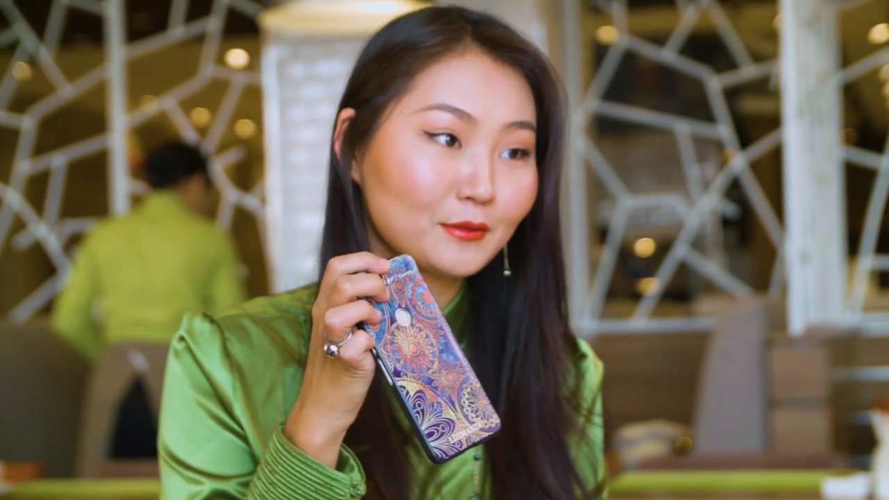 Adidas-ийн рекламанд мисс А.Баярцэцэг, Сон Хён Минтэй хамт тогложээ