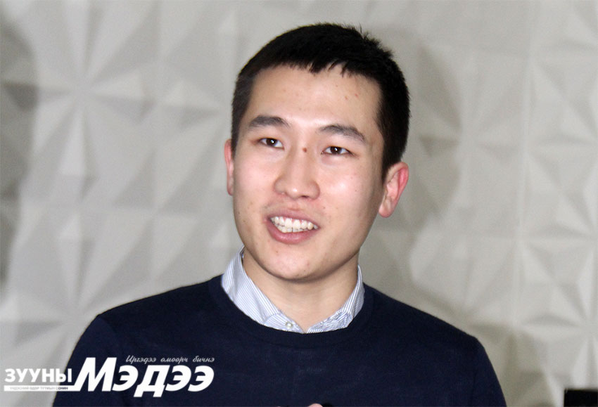 А.Мөнгөн: Бүтээлдээ анхаарлаа төвлөрүүлэх биш үзэгчиддээ зориулж кино бүтээх нь чухал