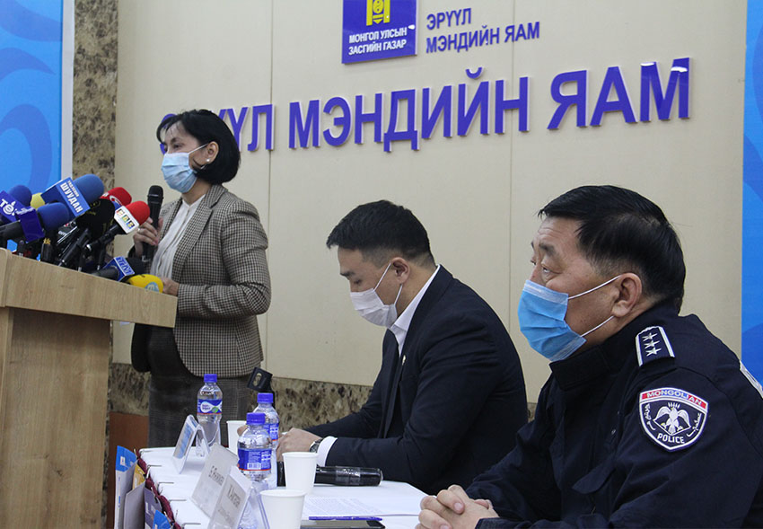 ЭМЯ: Австрали, АНУ-д асрамжийн газрын өндөр настнууд өвчилсөн