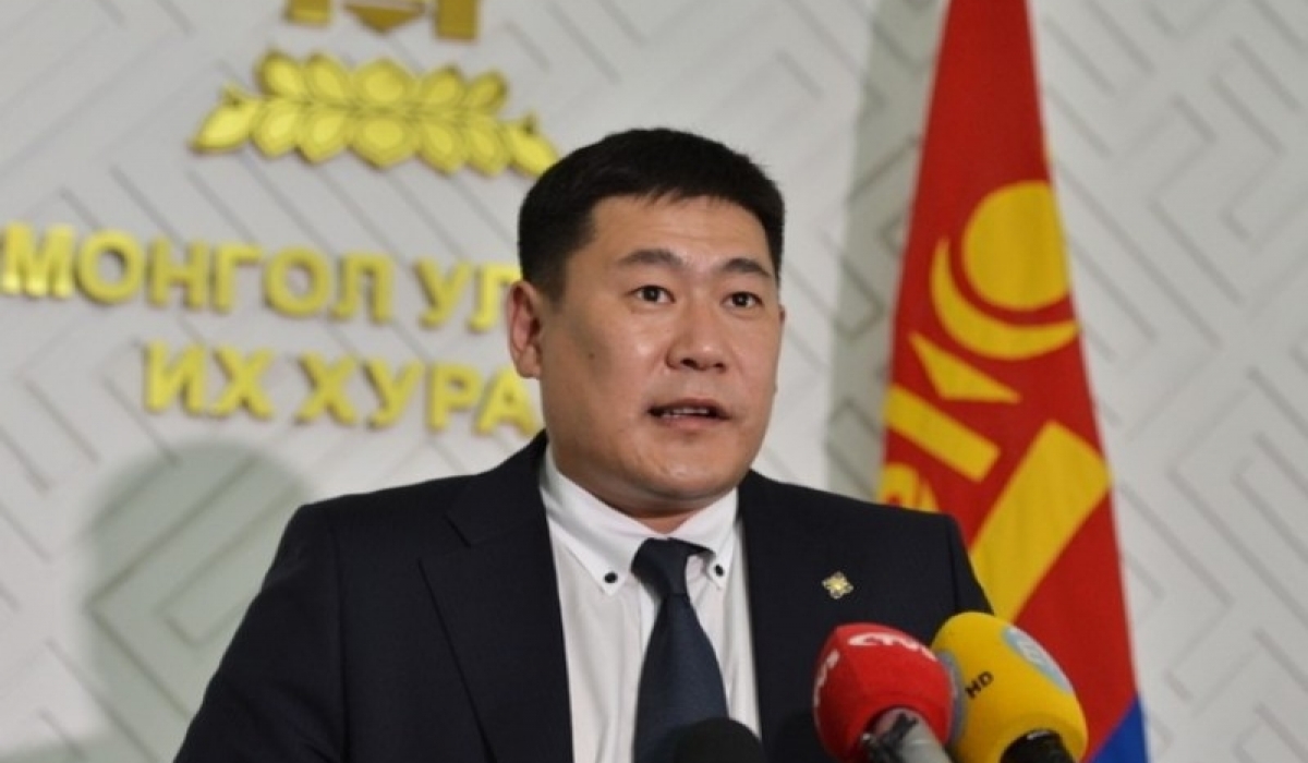 Л.Оюун-Эрдэнэ: З.Энхболд ЕТГ-ын дарга байхдаа дуугарахгүй яасан юм